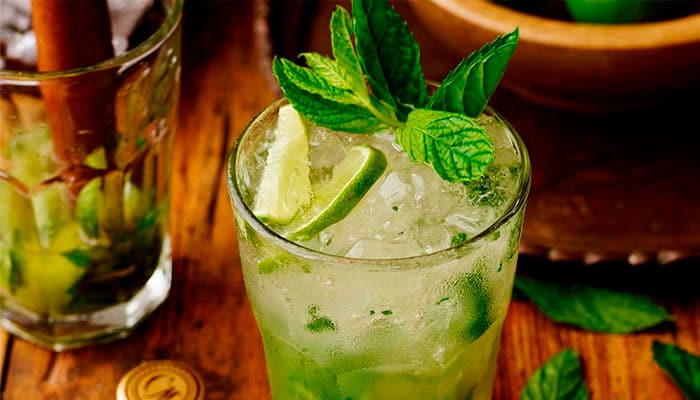 conheca a historia da origem do drink mojito um drink centenario criado nos bares de cuba
